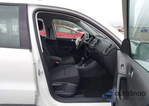 2017 Volkswagen Tiguan 2.0T/2.0T S из США, поврежденный, VIN WVGAV7AX6HK046602